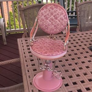 Doll salon chair
